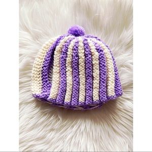 Vintage Purple & Cream Handmade Knit Tea Cozy with Pom Poms Like New Teapot Cosy